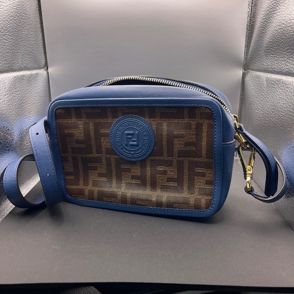FENDI ZUCCA CAMERA BAG - Picture 1 of 2